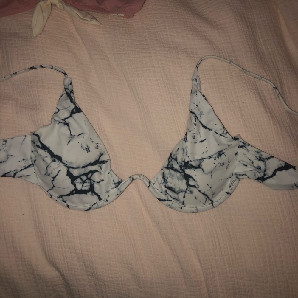 marbled trendy bikini top